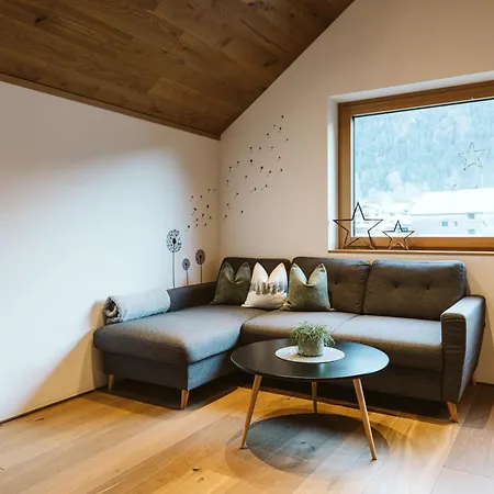 Haus Moosbrugger Апартаменты Меллау